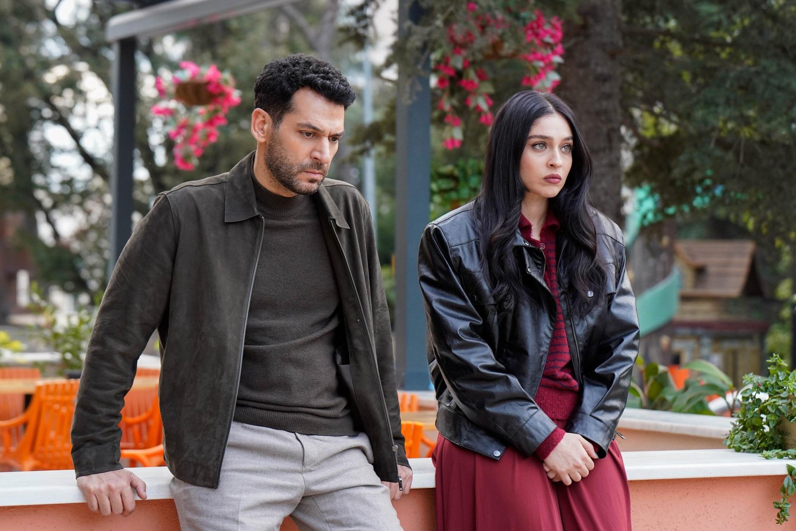 cemre baysel and murat yildirim in güller ve günahlar
