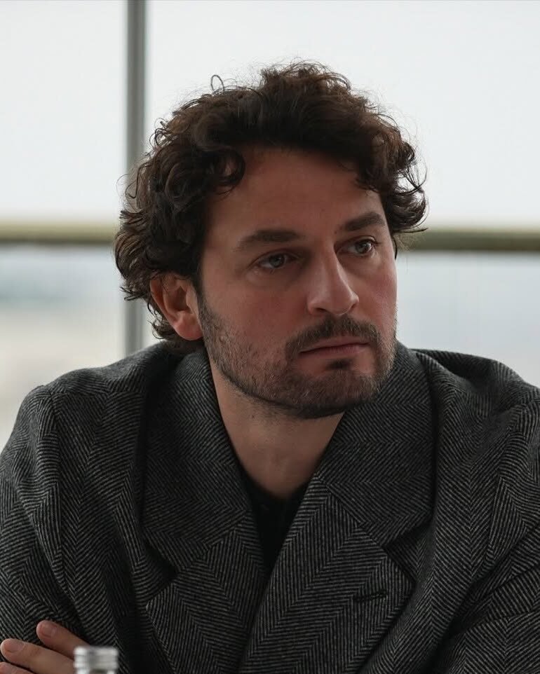 Birkan Sokullu in digital series pay