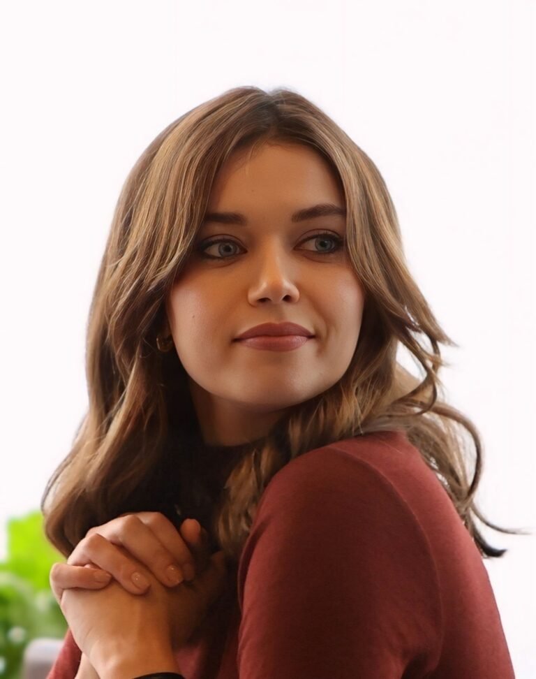 afra saracoglu in series a.b.i. abi