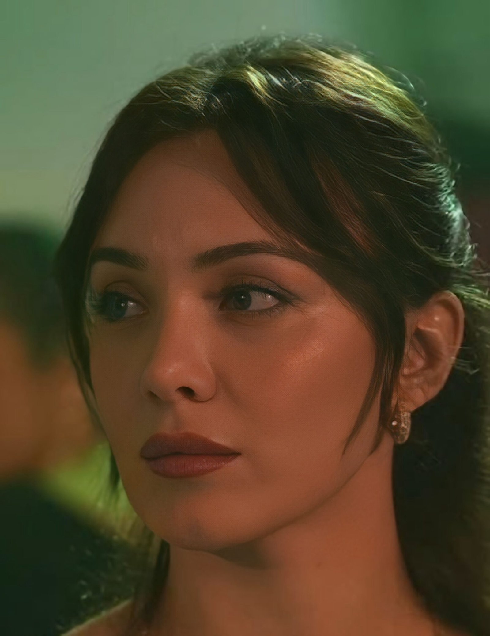 burcu kirman as yasemin in rüya gibi