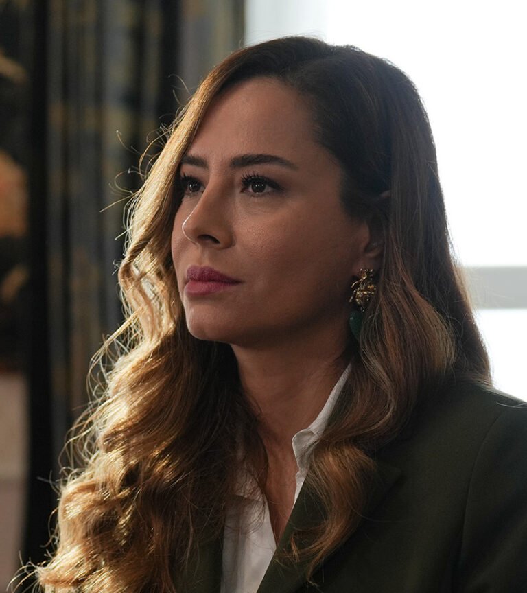 Özlem Conker in sevdigim sensin